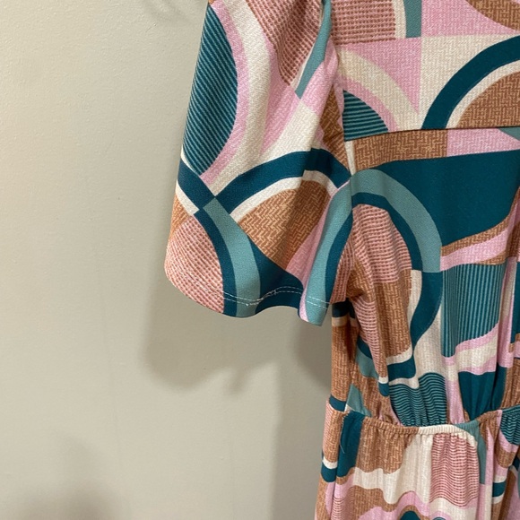 Multicolor Geometric Patterned Dress - Picture 5 of 5